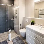 The Riverview 3br Luxury ピエシュチャニ