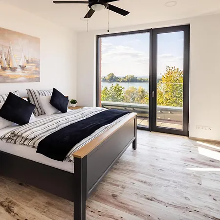 Апартаменты The Riverview Luxury *