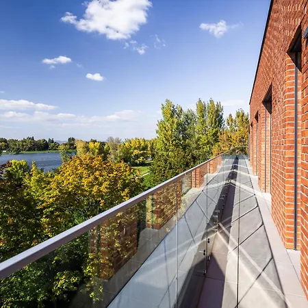 The Riverview Luxury *