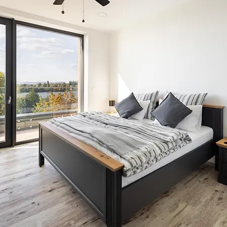 Апартаменты The Riverview Luxury *