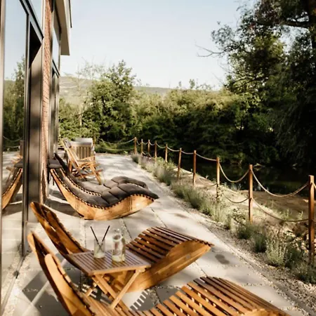 Апартаменты The Riverview Luxury Пьештяни